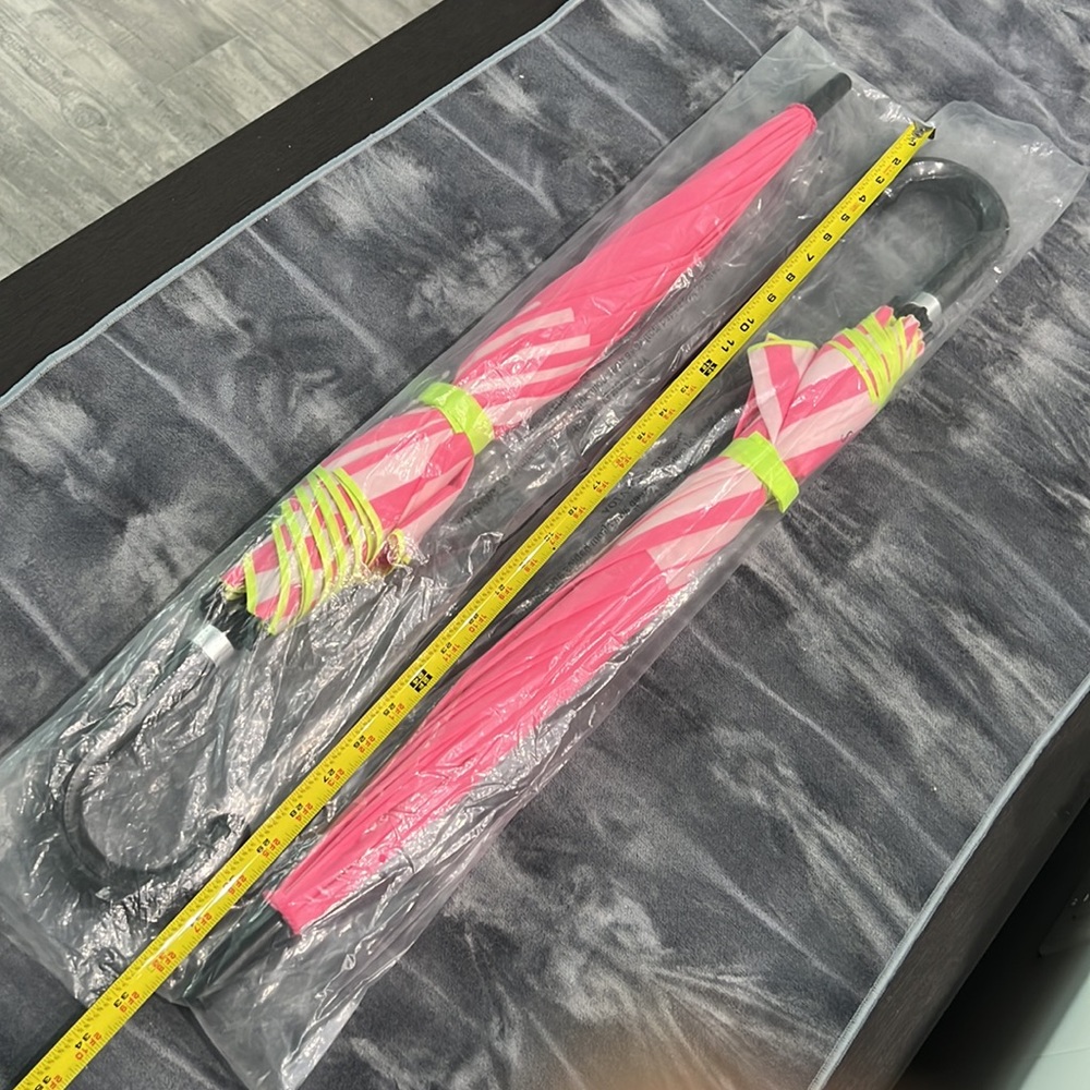 Limited Edition Victoria Secrets Umbrella - Picture 6 of 8